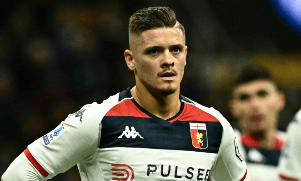 Vitinha avec le Genoa 14 juin 2024