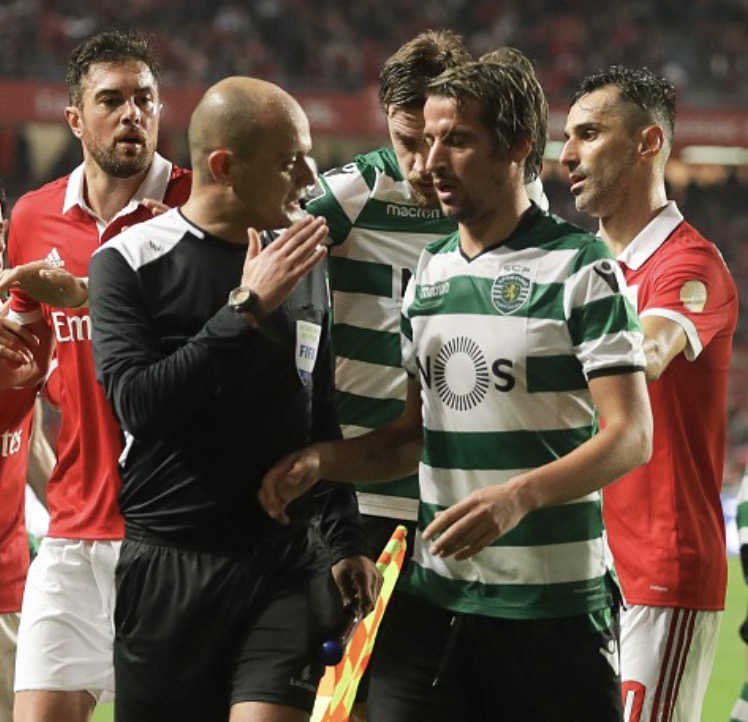 Altercation lors de Benfica vs Sporting CP au Football