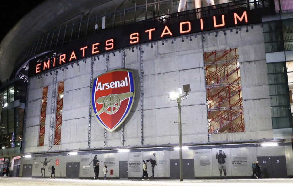 Entrée du stade d’Arsenal FC : l’Emirates Stadium