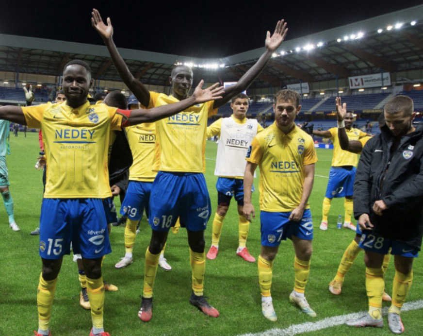 Football Club Sochaux-Montbéliard ligue 2 célébration match avec les supporters