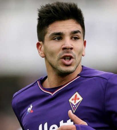 Giovanni Simeone lorsqu’il signait à la Fiorentina pour un montant de 18 millions d'euros.