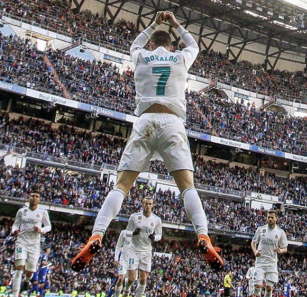 La célébration de Cristiano Ronaldo : “suuuu”