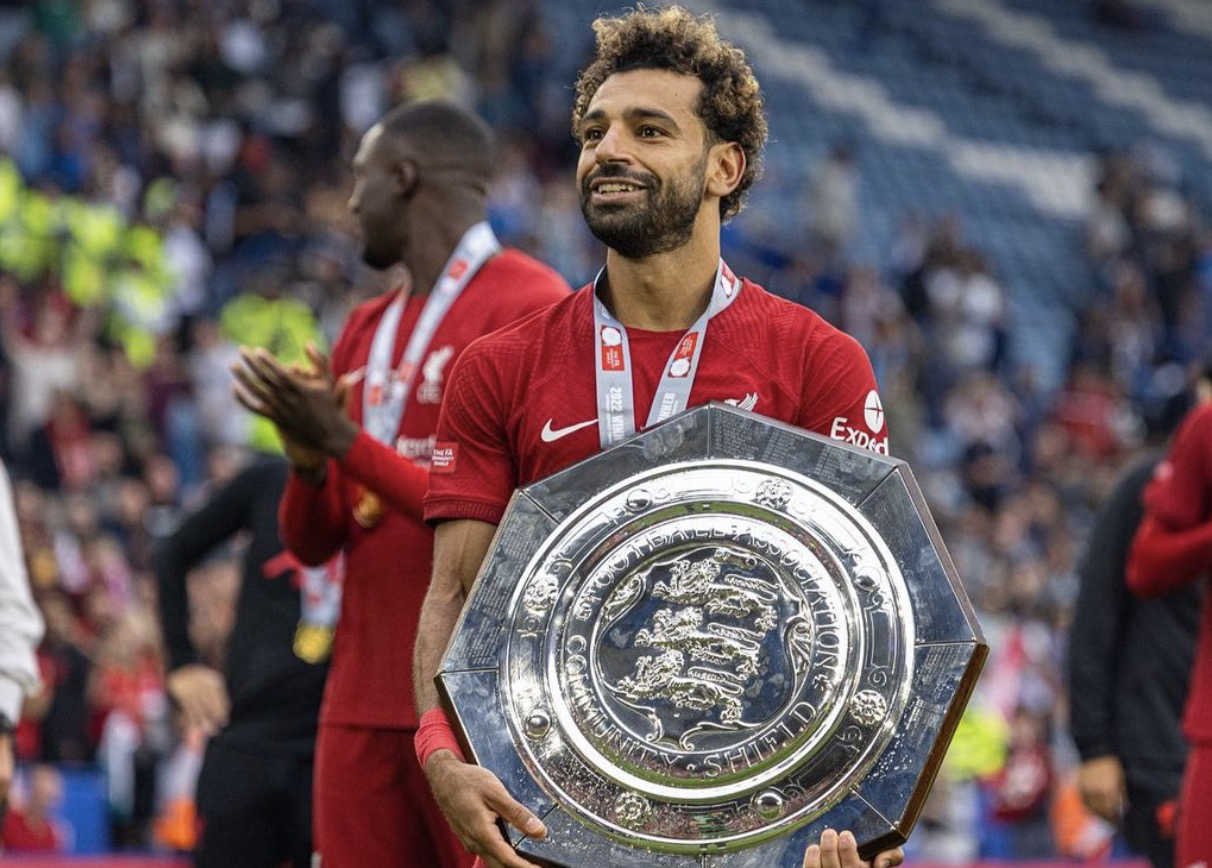 Mohamed Salah avec son trophée face à City