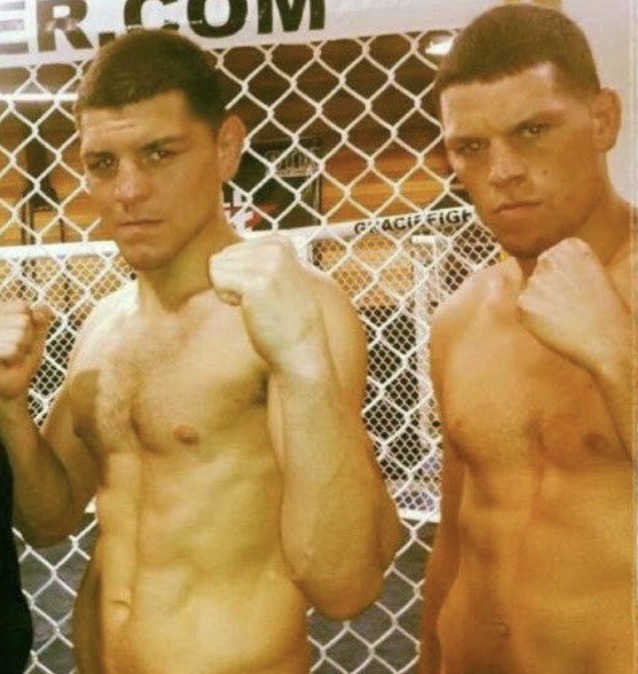 Nate Diaz à droite avec son frère Nick Diaz lorsqu’ils étaient plus jeunes