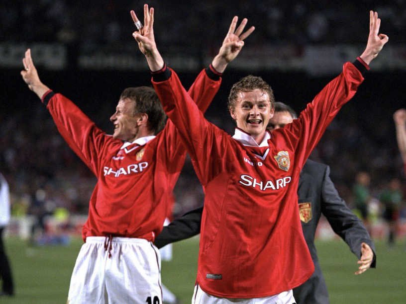 Ole Gunnar Solskjaer célébrant la Ligue des Champions 1999 avec Manchester United contre le Bayern Munich
