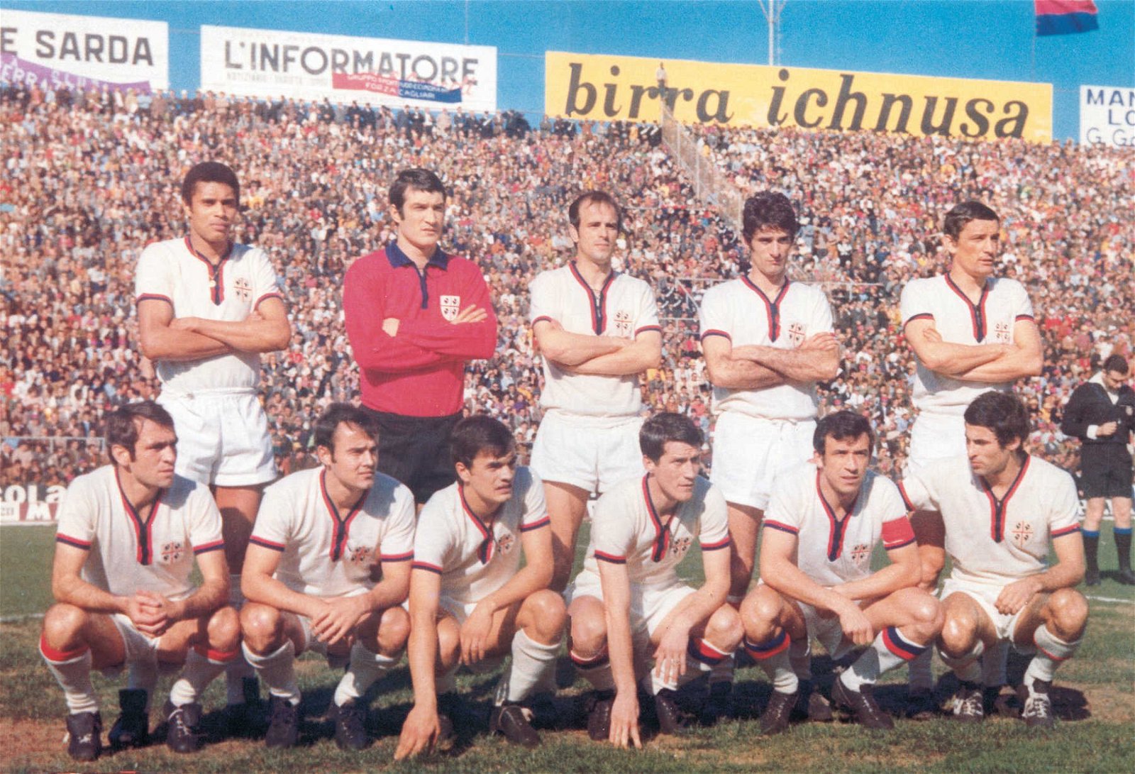 Photo historique de l’équipe de Cagliari en 1970