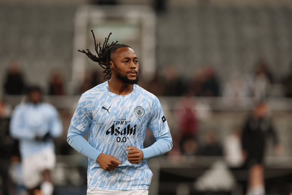 « Je joue avec le sourire » : Semenyo rapproche Manchester City de la finale de la League Cup avec un but et un premier match référence