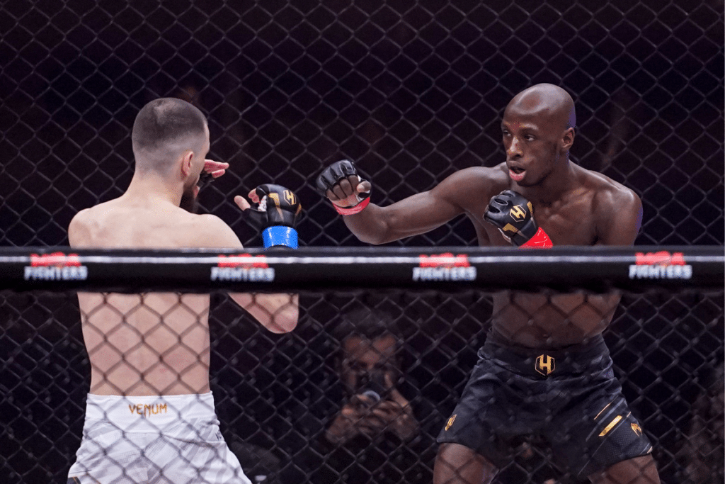 Hexagone MMA 38 : Chaîne et heure de diffusion avec la liste des combats
