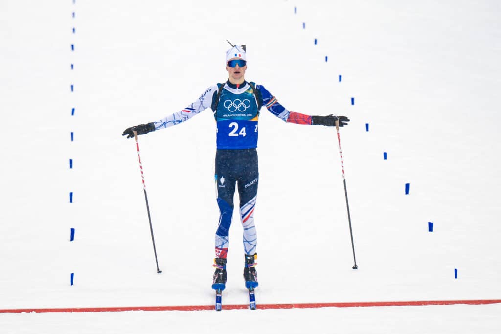 JO 2026 : l'équipe de France triomphe en relais masculin de biathlon