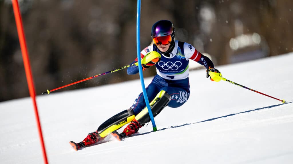 Shiffrin gagne la médaille d'or aux JO de slalom