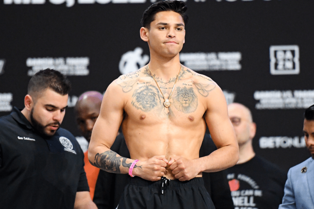 Ryan Garcia écrase Mario Barrios, décroche la ceinture WBC et défie déjà Shakur Stevenson dans une nuit de folie