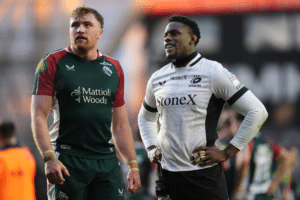 Ollie Chessum (Leicester Tigers) et Maro Itoje (Saracens) (à droite)