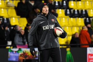 Sergio Parisse évoque le match Italie - Angleterre