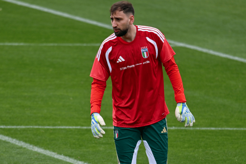 Italie éliminée du Mondial 2026 : un ramasseur de balles a volé les antisèches de Donnaruma