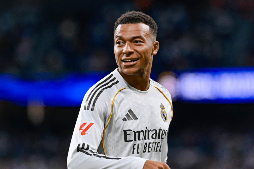 « l’entraîneur m’a dit que j’étais le quatrième attaquant de l’effectif ce (jeudi) soir » : Mbappé hué lors de son entrée en jeu avec le Real
