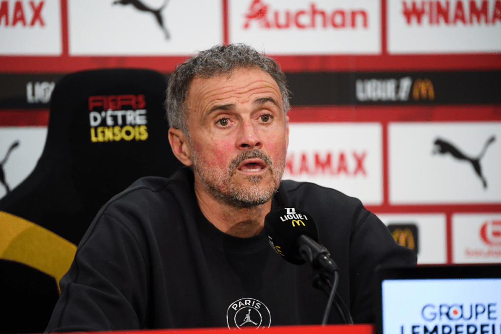 « Le plus savoureux et le plus difficile des trois titres » : Luis Enrique revient sur son troisième titre de champions
