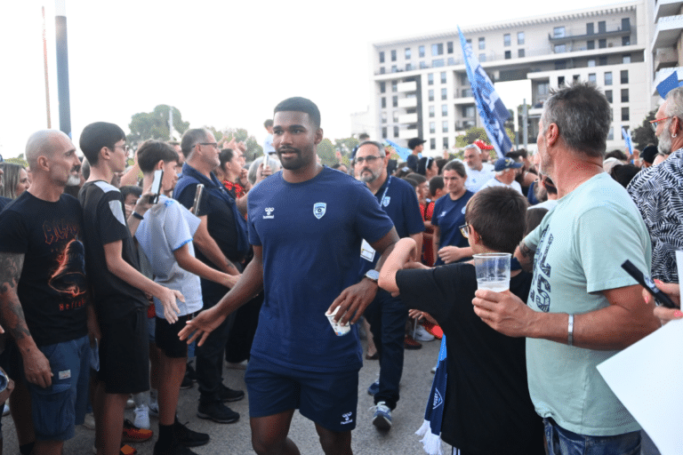Finale du Top 14 : les supporters pourraient bien regarder le match sans bière à cause de la canicule