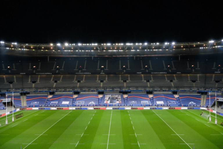 Canicule au Stade de France : les cadets privés de finale, le Top 14 préservé
