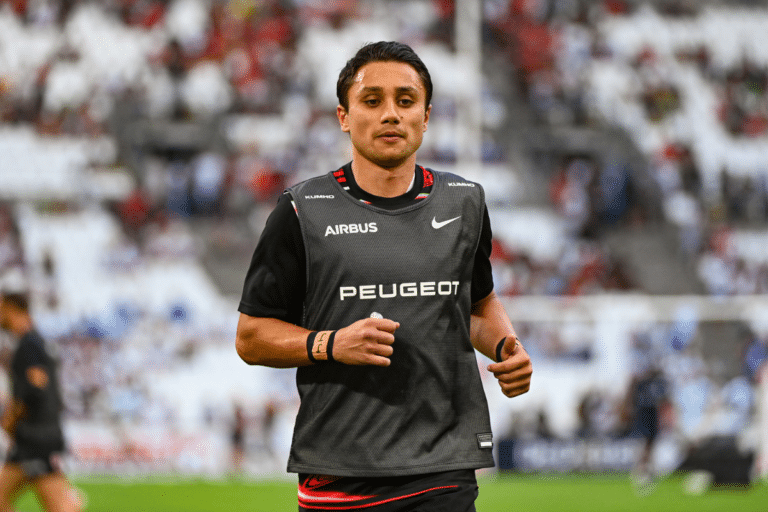 Capuozzo compte bien regagner sa place, mais le Stade Toulousain a cette force cruelle : le collectif n’attend personne