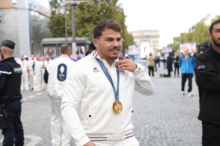 Deux ans après, le récital de Dupont aux JO hante toujours l&rsquo;Angleterre : ces deux stars du XV de la Rose ont le 7 en tête