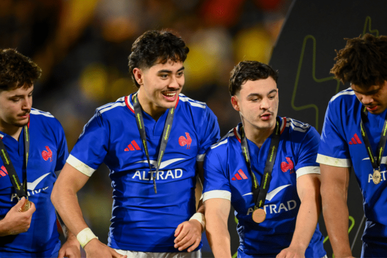 Pas parfaits, mais qualifiés : les Bleuets ont passé leur premier vrai test contre l&rsquo;Australie et retrouveront la Nouvelle-Zélande en demi-finale.