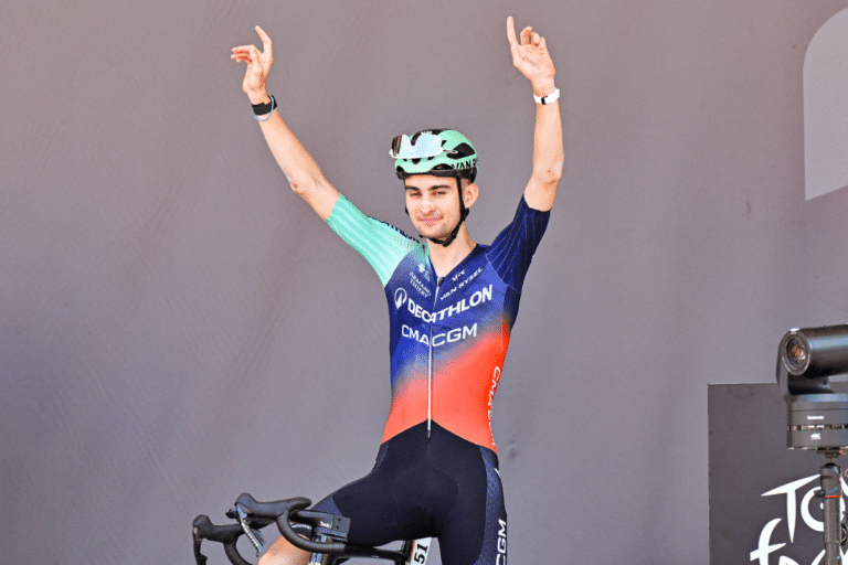 « C’était terrible » : Paul Seixas reste dans le jeu, mais l’Alpe d’Huez a peut-être révélé la vraie limite de son Tour
