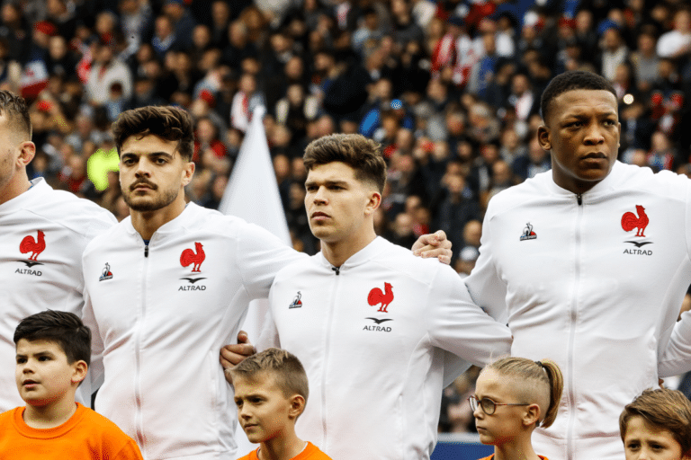 « Jalibert a rebattu les cartes » : le choix inattendu de Galthié peut menacer Thomas Ramos chez les Bleus