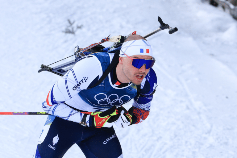 « Il va forcément susciter la curiosité » : Le champion Olympique de Biathlon Émilien Jacquelin s’offre un vrai test chez les pros