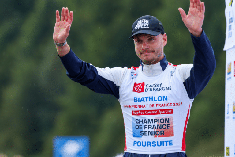 « Il fait partie des coureurs à très fort potentiel » : Decathlon-CMA CGM viserait Émilien Jacquelin pour 2027, un renfort inattendu autour de Paul Seixas