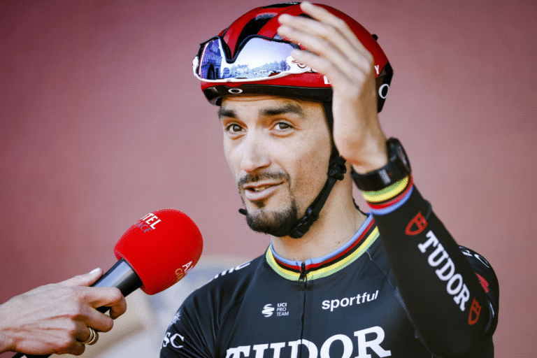 Un coureur qui nous a tous fait rêver : Sivakov résume ce qu&rsquo;Alaphilippe laisse au cyclisme français