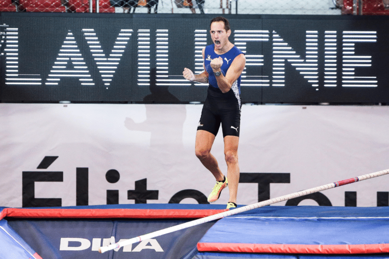Le record du monde de saut à la perche de Lavillenie a tenu six ans ; son successeur l’a battu quinze fois, une domination qui force à repenser les entraînements