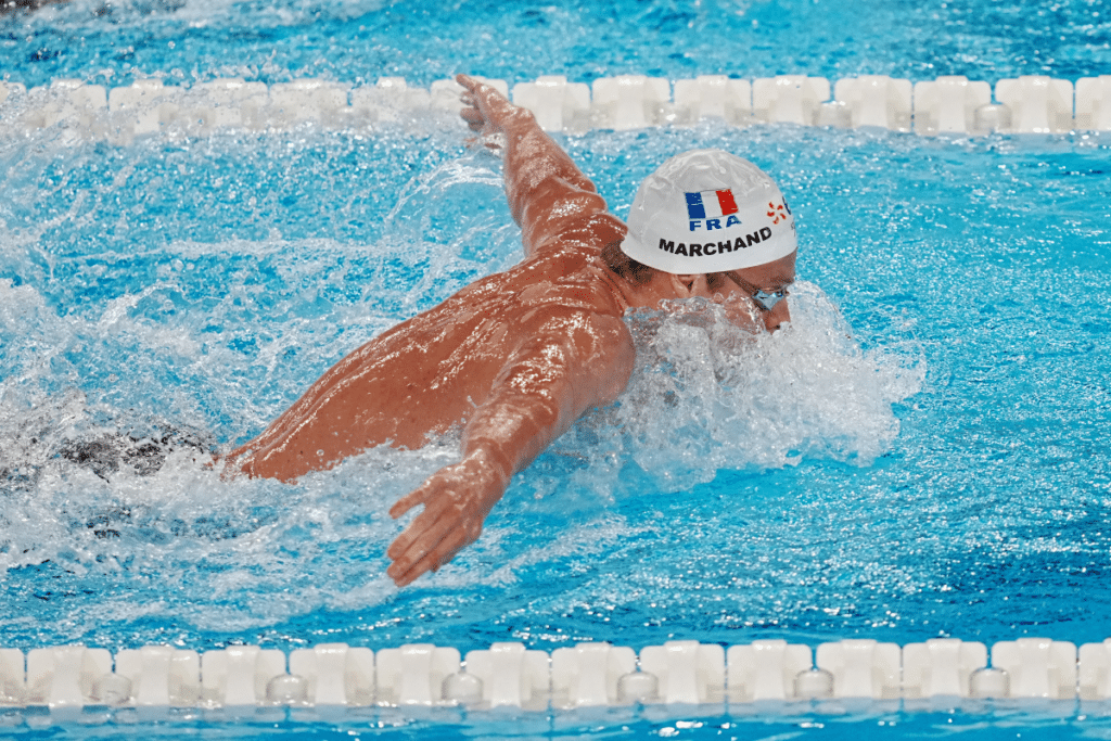 « Il va durer » : Manaudou voit chez Marchand une protection que beaucoup de champions n’ont jamais eue