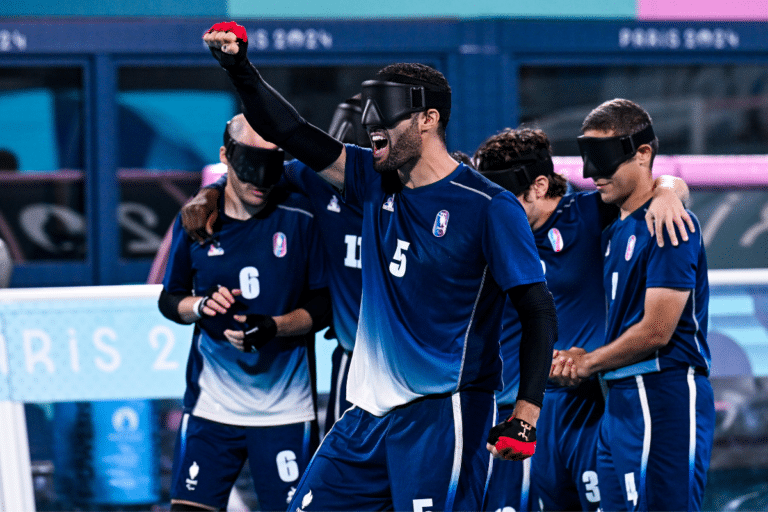 Le cécifoot français craignait l’oubli après les JO mais avec trois victoires et des tribunes pleines, les Bleus gardent leur lumière et visent le titre