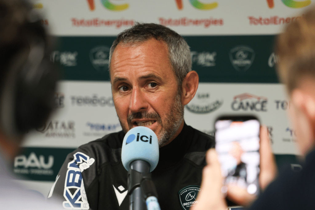 Pau mise sur ses jeunes sans les brûler, le choix de Piqueronies révèle une autre voie en Top 14