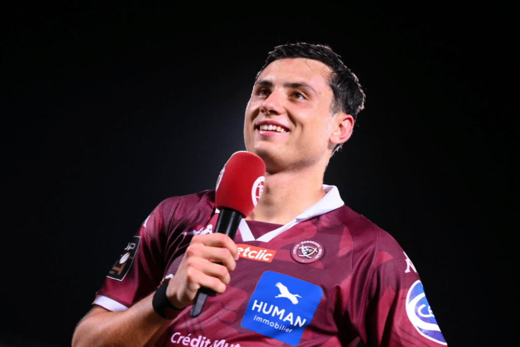 Le déplacer au cœur du jeu plutôt que le laisser à l’aile, le pari mesuré de l’UBB avec Bielle-Biarrey suite à la blessure de Jalibert