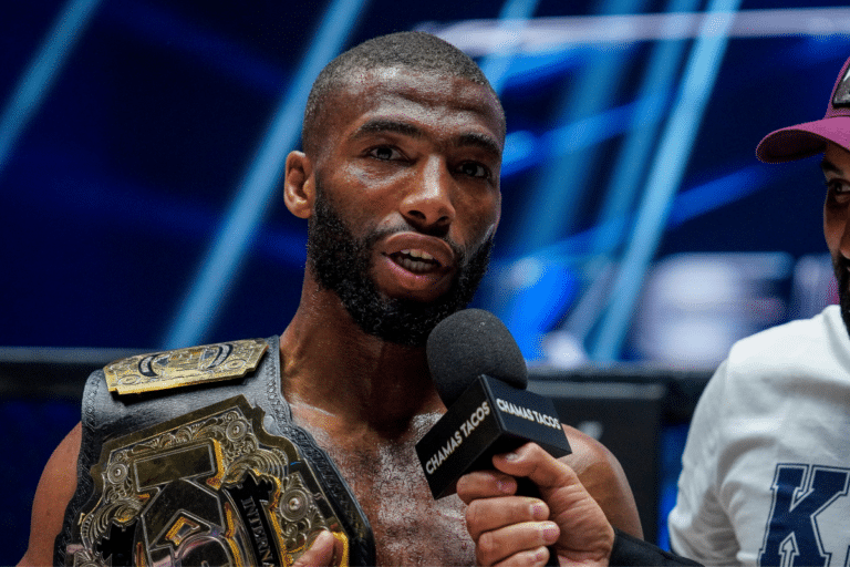 « Je suis le meilleur combattant du monde » : Le MMA français cherchait son nouveau phénoméne à l’UFC, il le tient avec Salahdine Parnasse qui pour sa première signe un KO en 2min35