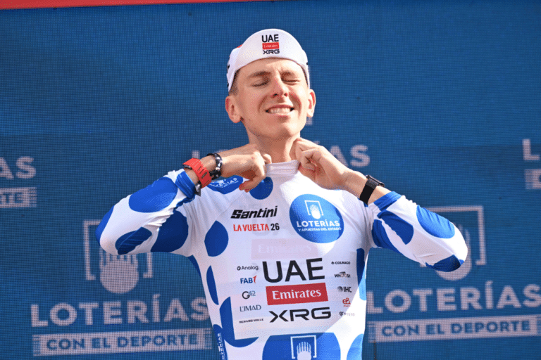 « On te reverra en 2027 » : Fin de saison pour Pogacar, le slovène s’arrête après sa chute sur la Vuelta mais prolonge avec UAE