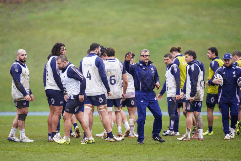 Le top 14 est « mangeur d&rsquo;hommes », et c&rsquo;est peut-être le vrai danger du XV de France à un an du Mondial selon Saint André